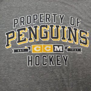 Property Of Pittsburgh Penguins CCM NHL Men L T Shirt Gray Short Sleeve Hockey